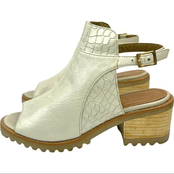 Fucsia Mania Leather Y2K Block Heel Sandals Sz 7 - Picture 3 of 13